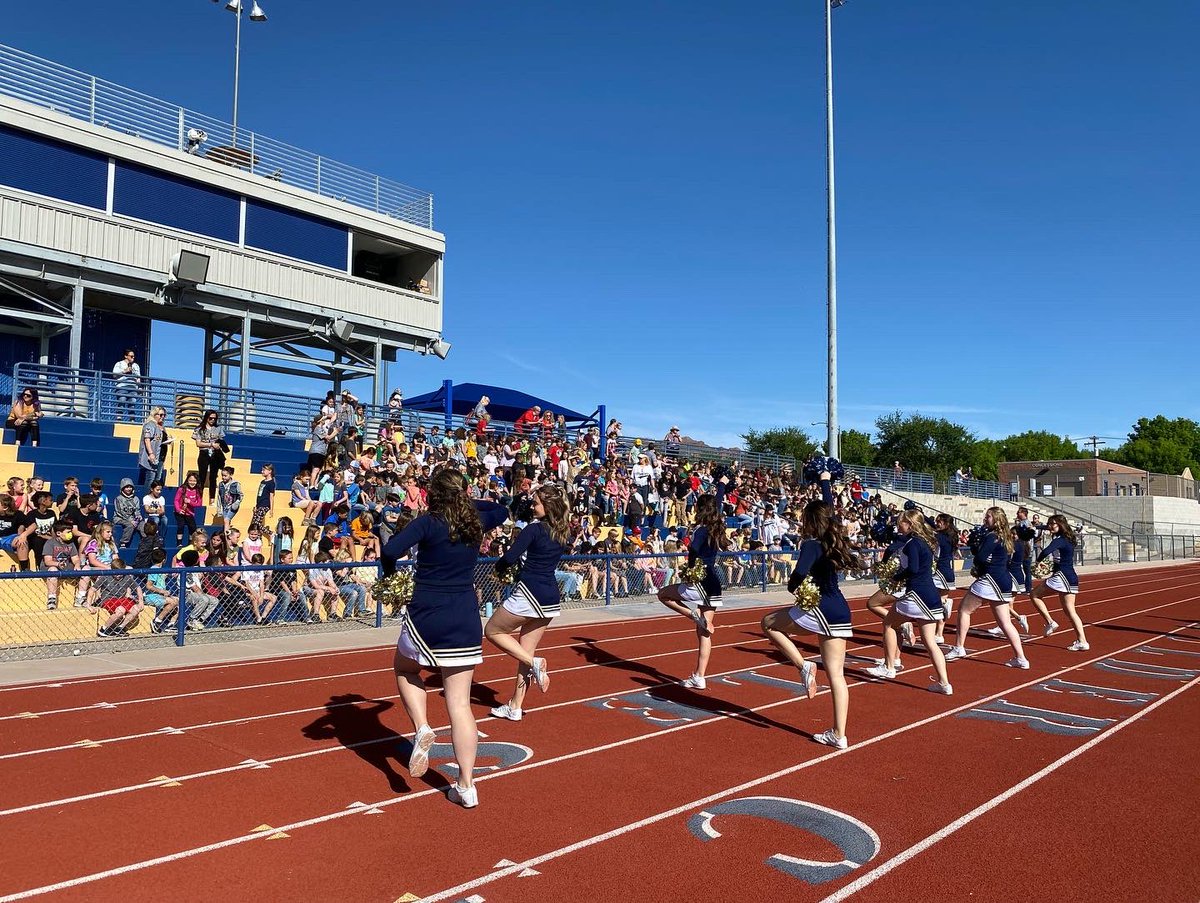 boulder_hs's tweet photo. BCHS Cheer at the King Pep Rally!  #bchs41 #bchscheer https://t.co/4dES8es06A