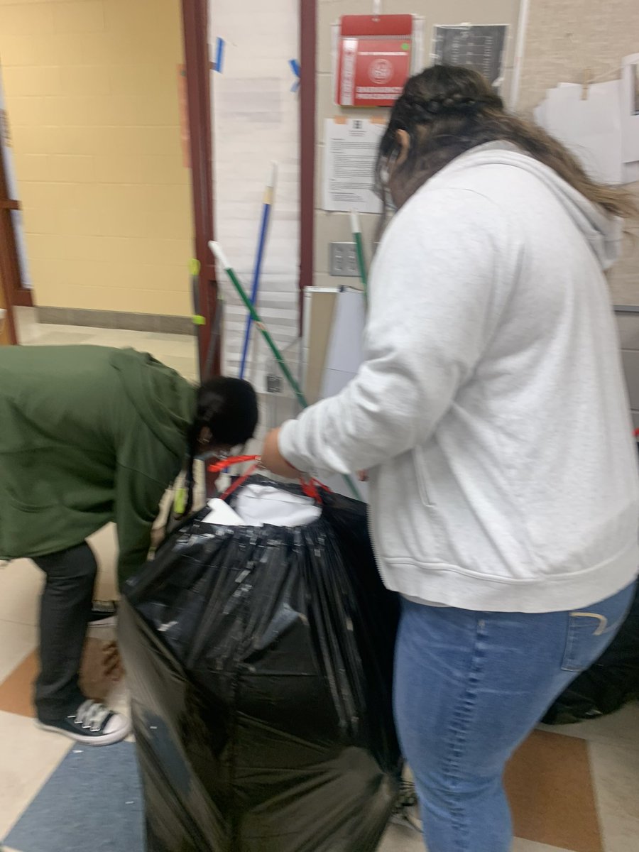 Cleanup at Penmoon’s <3 ! Well done, Ladies !