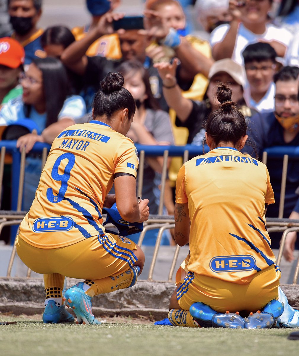 TigresFemenil's tweet photo. 💛 𝐒𝐢𝐞𝐦𝐩𝐫𝐞 𝐜𝐨𝐧𝐭𝐢𝐠𝐨. https://t.co/foJeqLrOqo