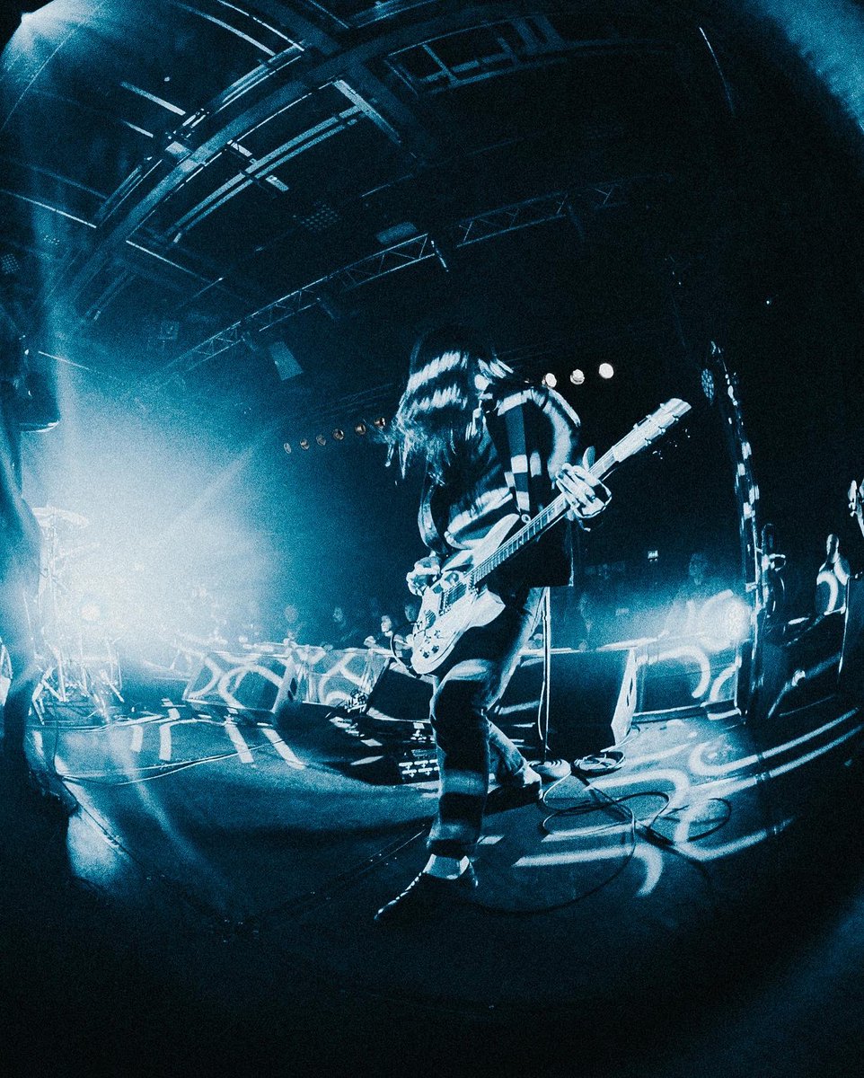 james_biss's tweet photo. Our time with @therapyofficial has come to an end HOWEVER..

We’re back out in May for the debut Cold Gun headline tour 😎 Come down and celebrate the release of our EP ‘False Start’ out April 29th

Tickets: https://t.co/LpELVGzz17

Photos: @georgegirvan https://t.co/orcIy1f2uK