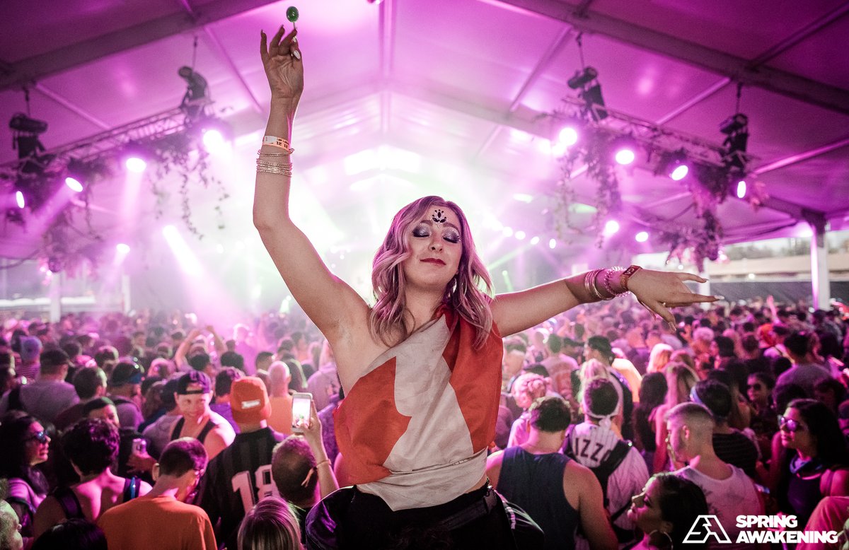 Lose yourself in the music ❤️

#SAMF10 🎟 → bit.ly/SAMF-10