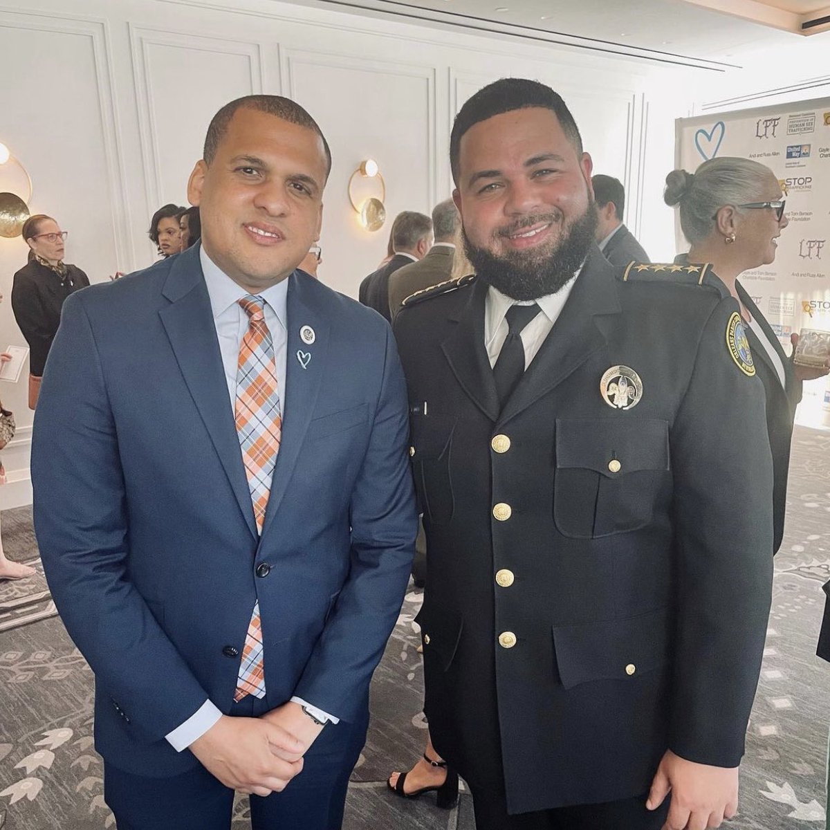 stoptraffla's tweet photo. Thank you to everyone who came out for yesterday’s National Coalition for the Prevention of Human Sex Trafficking kickoff hosted by @FirstLadyOfLA &amp; @LAFirstFound. Good luck to @UNC_Basketball &amp; @KUHoops in tonight’s game. Visit https://t.co/9VFjxBedCh for info on staying safe. https://t.co/4tL8KdIHQi