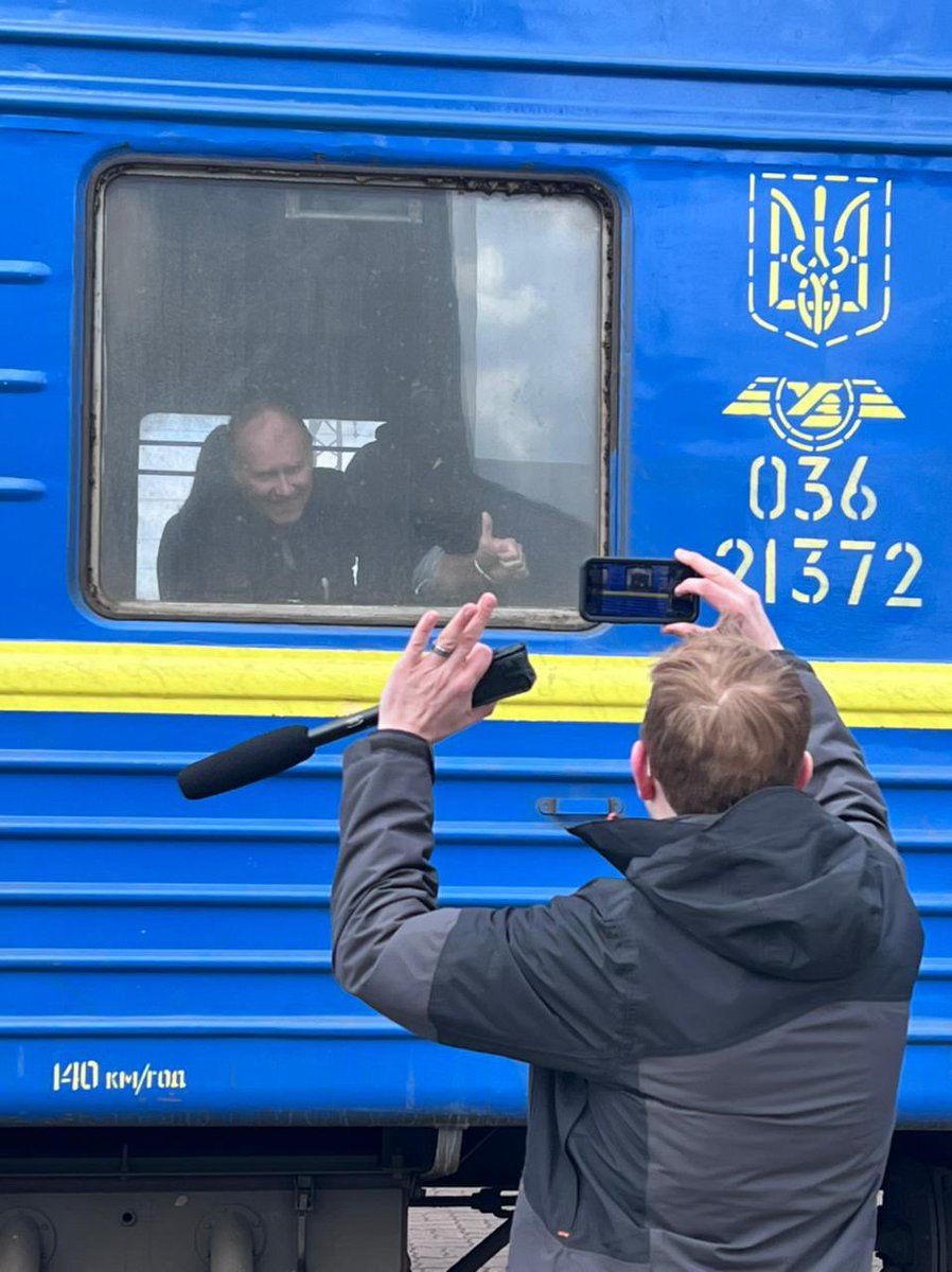 Louis Blouin tweet media