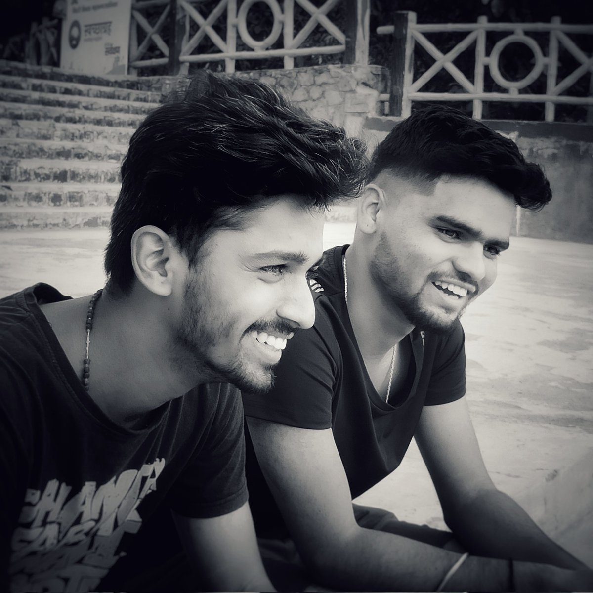 KshitijShivne's tweet photo. #NewProfilePic https://t.co/owPpFhs9J9