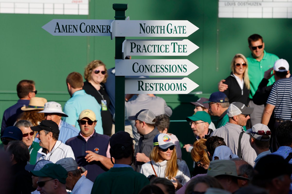 TheMasters's tweet photo. Patrons are back in full at Augusta National. #themasters https://t.co/DVidEeRgnF