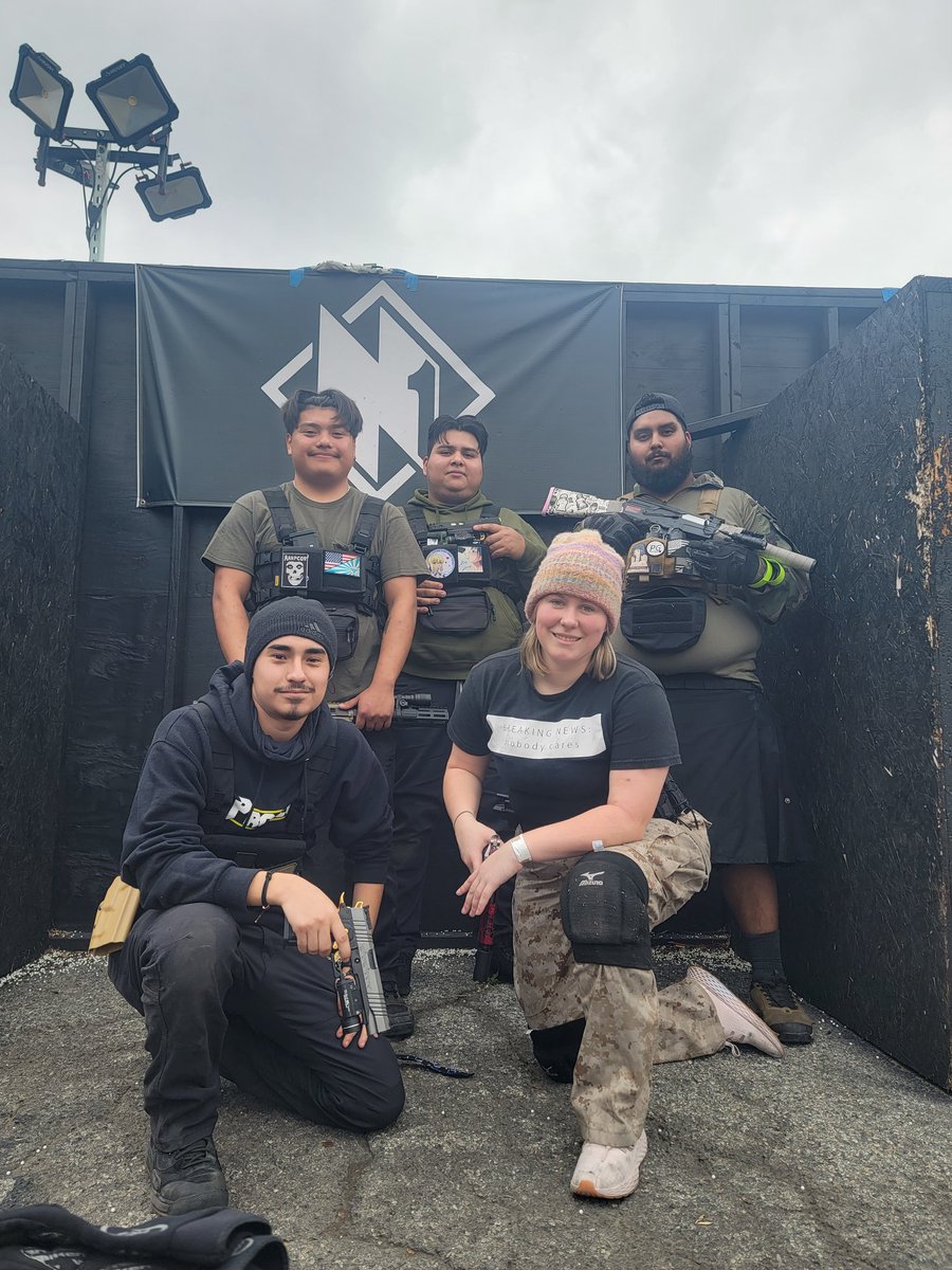 lfavela685's tweet photo. Had a great day at the field with the team can't wait for the next IDMS #airsoft #gamers #dork #geek #nerd #party #lafoutgaming #hi https://t.co/xEcIpFXmbk