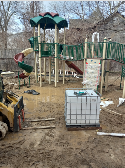 SCSDMcCarthy's tweet photo. Day 11! Take a look at the McCarthy playground. @SCSDMcCarthy @SyracuseSchools @syracuse_tc @IveryLauren @ms_rothman #SCSDLIBRARIES #SCSDREADS https://t.co/GTuNgjKoSm