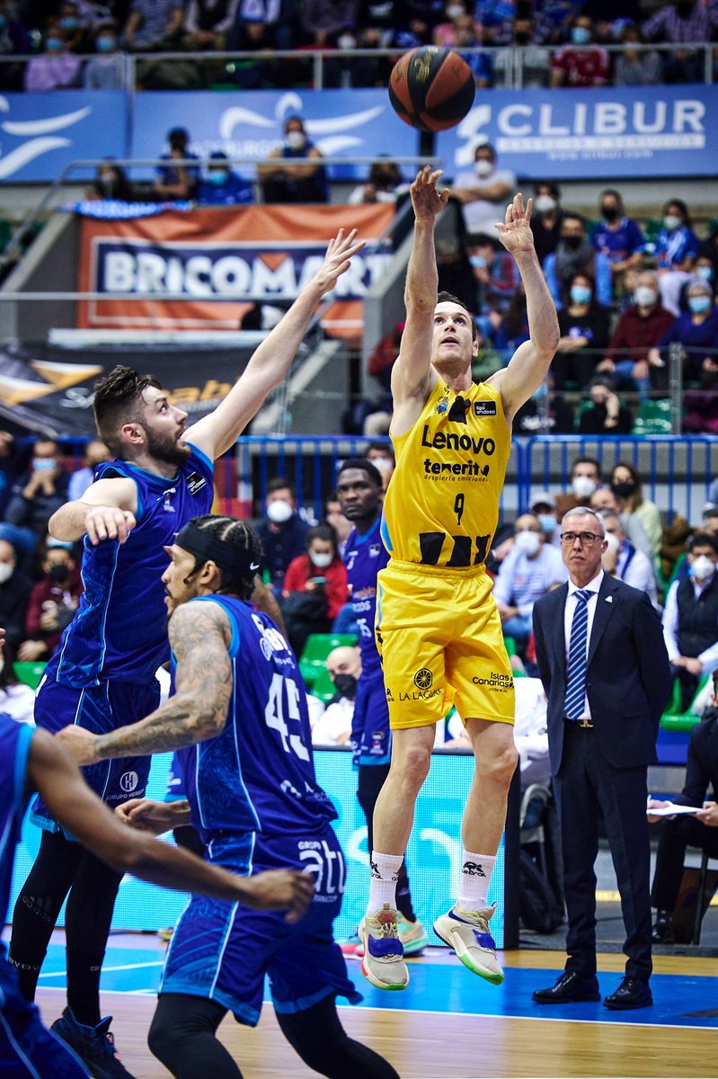 2contra1_'s tweet photo. Sorteamos la camiseta de @Huertas09 de @CB1939Canarias gracias a @madbasket

El #MVPMadbasket de Marzo de #LigaEndesa
🏀21,2 puntos
🎁7,4 Asistencias
🏆 23,4 de valoración
😎4 Victorias/1 Derrota 

1. Haz RT a este tweet
2. Suscríbete al canal
3. Sigue a @madbasket y @2contra1_ https://t.co/4UxBOTZJj2