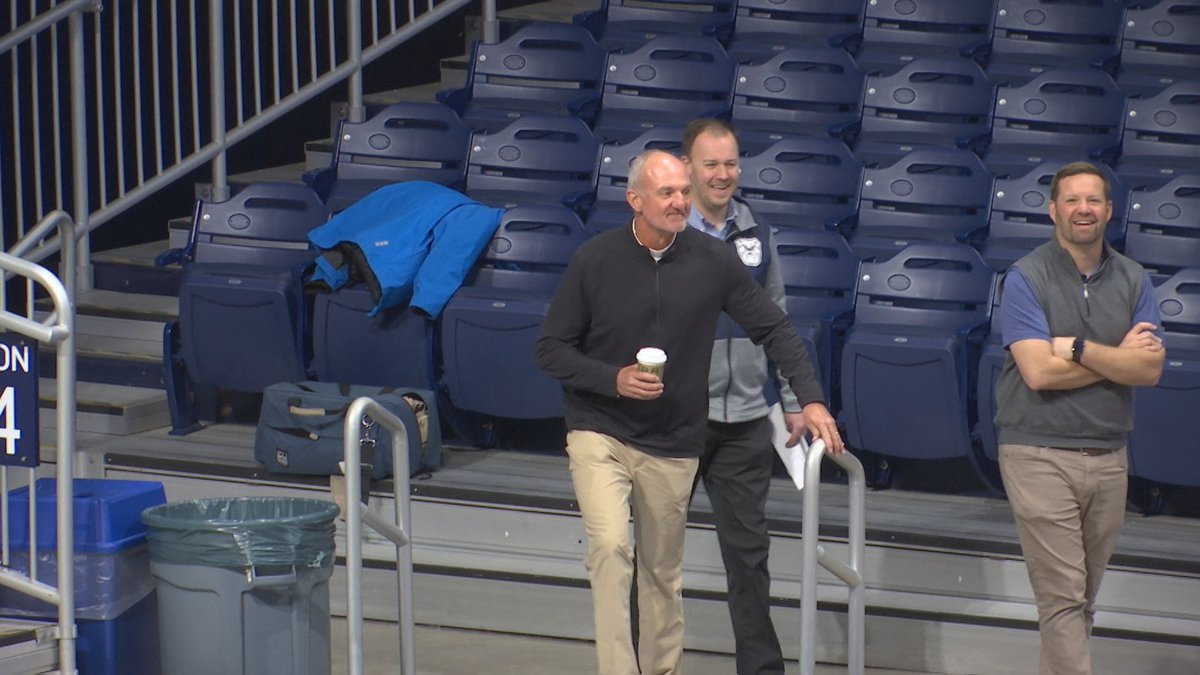 RichNye13's tweet image. Thad Matta back at Hinkle Fieldhouse today. He'll be reintroduced as #Butler basketball coach Wednesday, more than 20 years after he left. I'm talking to players who are now coaches from his only season as head coach at Butler. 5 &amp;amp; 6 pm @WTHRcom.