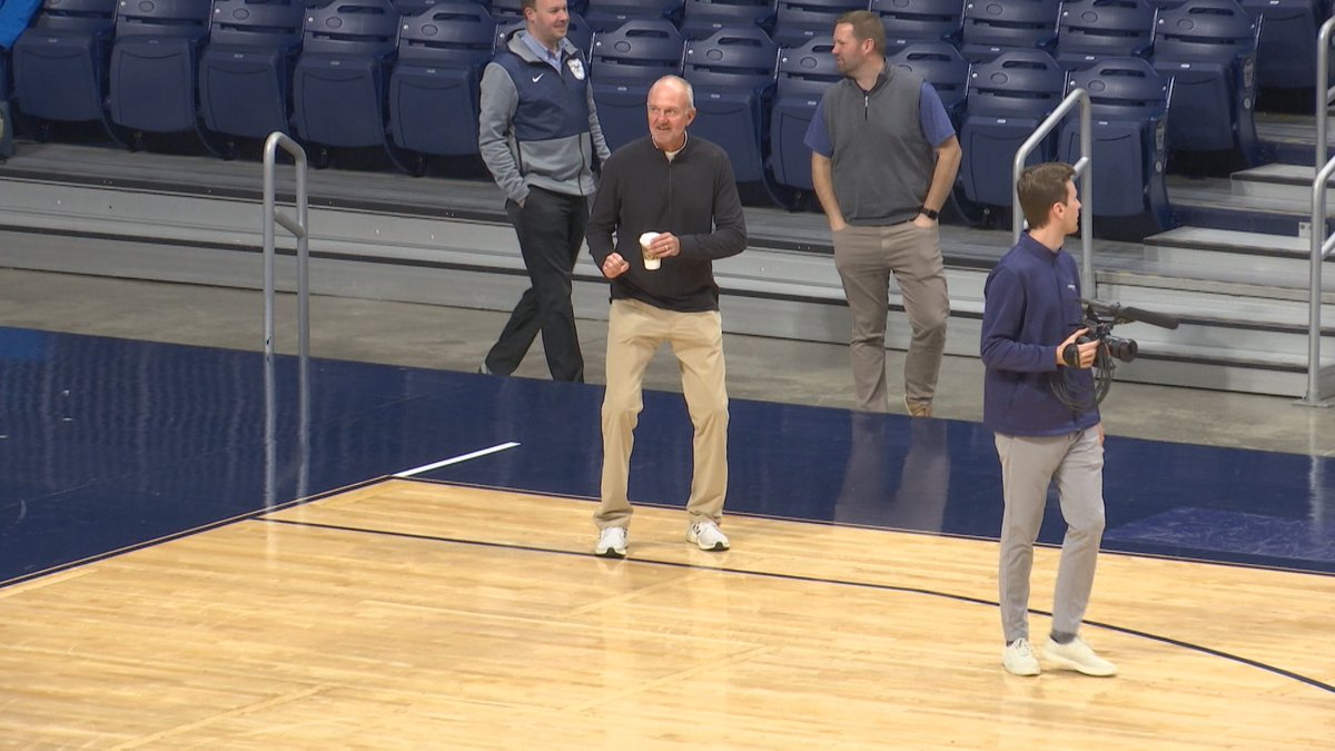 RichNye13's tweet image. Thad Matta back at Hinkle Fieldhouse today. He'll be reintroduced as #Butler basketball coach Wednesday, more than 20 years after he left. I'm talking to players who are now coaches from his only season as head coach at Butler. 5 &amp;amp; 6 pm @WTHRcom.