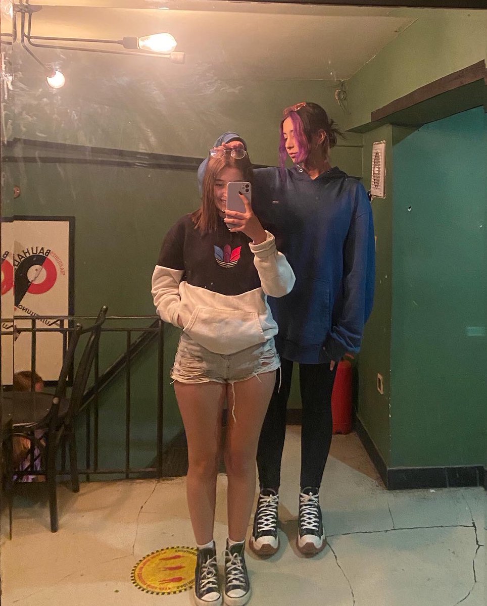 yabisusozge's tweet image. iki arkadastan biri hep daha uzundur...bakin kanit