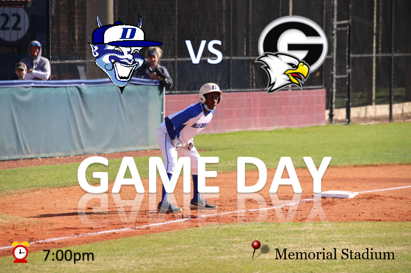 DreherBaseball's tweet photo. Come on out to Memorial tonight, Varsity vs Gray @ 7:00! @dreherathletics  @dreherbooster https://t.co/KP4pzlHl0F