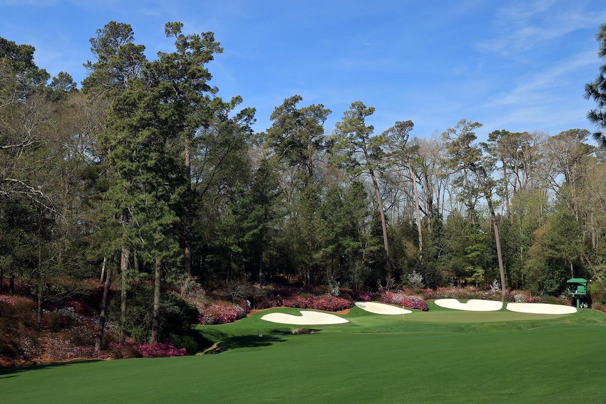 GolfTown's tweet photo. It’s #Masters week! A tradition unlike any other #TheMasters #cheeronmike https://t.co/7Wlk3Tbes9