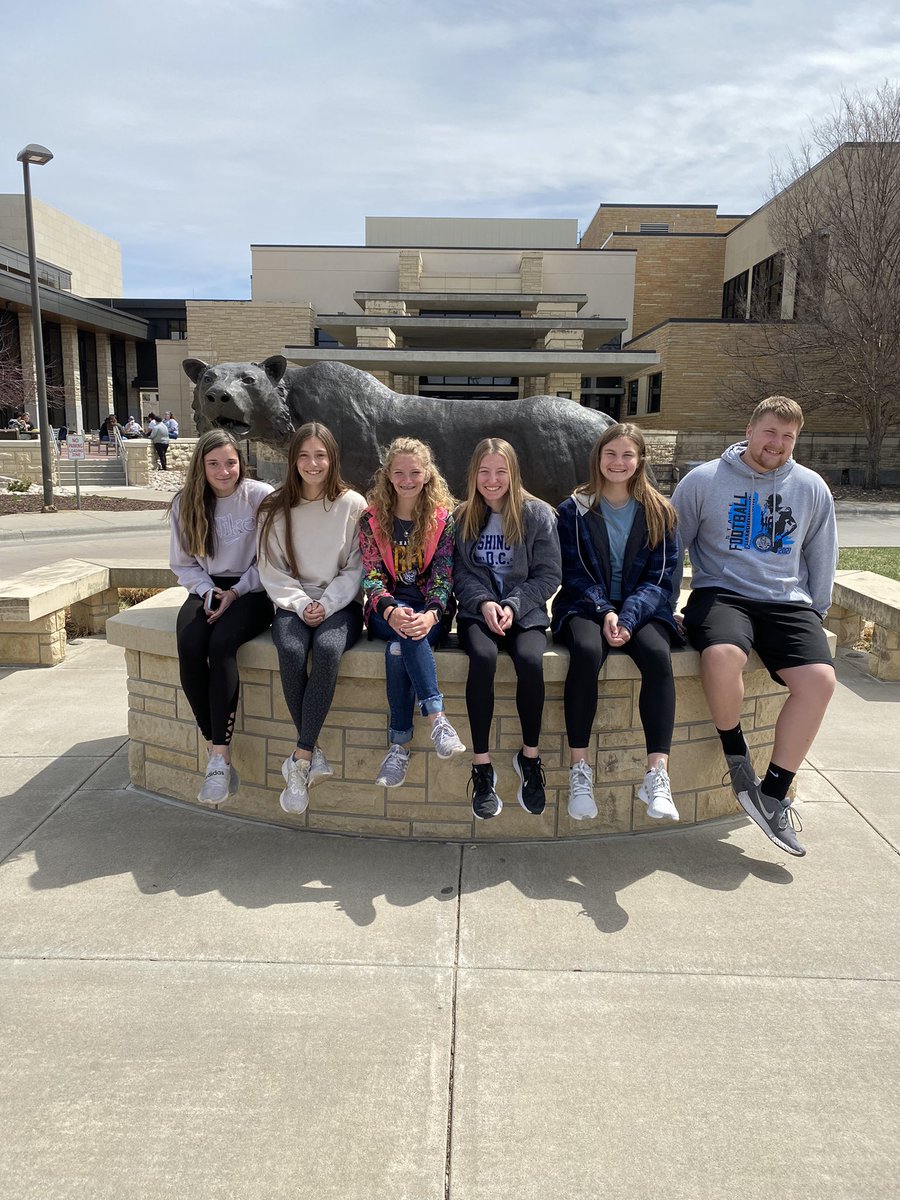 docizz's tweet photo. Future teachers doing teacher things!  Thanks FHSU and @jochumcj and @KTOY2022 https://t.co/XMAF5p7OaZ