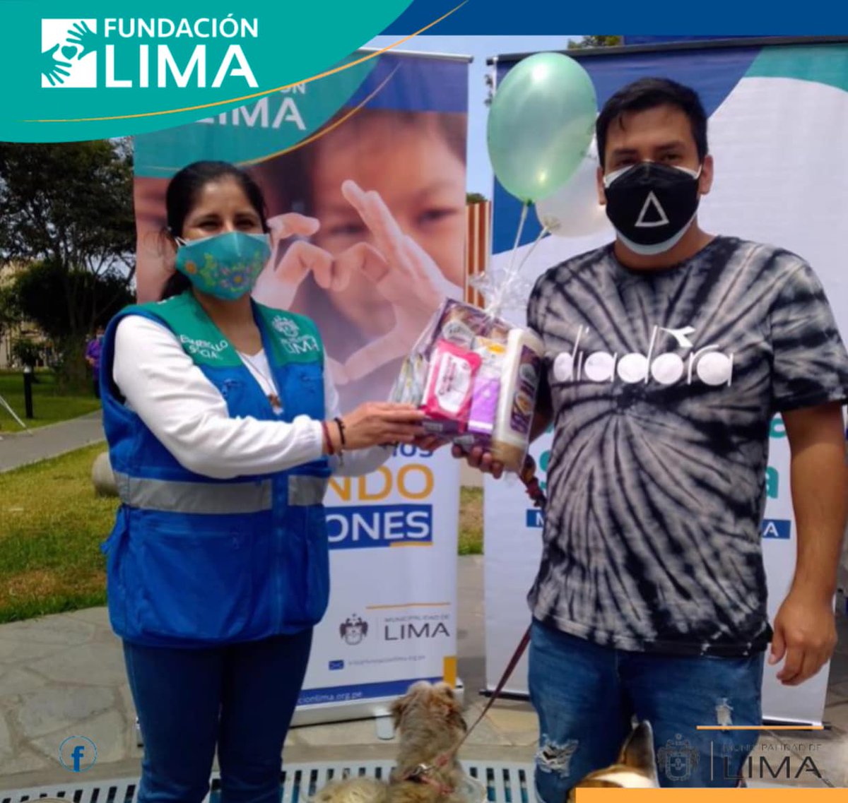 FundacionLima's tweet photo. #JuntosAyudamos

Este domingo 03 de abril estuvimos en la feria sanitaria “Cuida la salud de tu familia”,  llevando premios a más de 300 mascotas, kits de productos para uso personal a más de 300 personas y a sus mascotas.Gracias al apoyo y articulación de la GDS y Fundación Lima https://t.co/cpIKqbTvtN