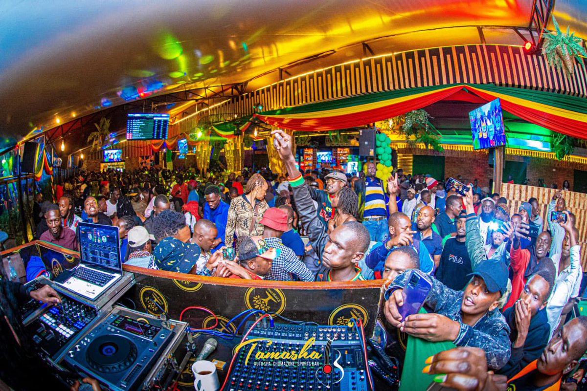 McMasilver's tweet photo. TAMASHA REGGAE SUNDAYS
Karibuni Every Sunday Tamasha Eldoret
Hosted by @djsmash254 and @McMasilver
#IrieginalBugiBugi
#TamashaReggaeSunday https://t.co/4iYPo3bjD1