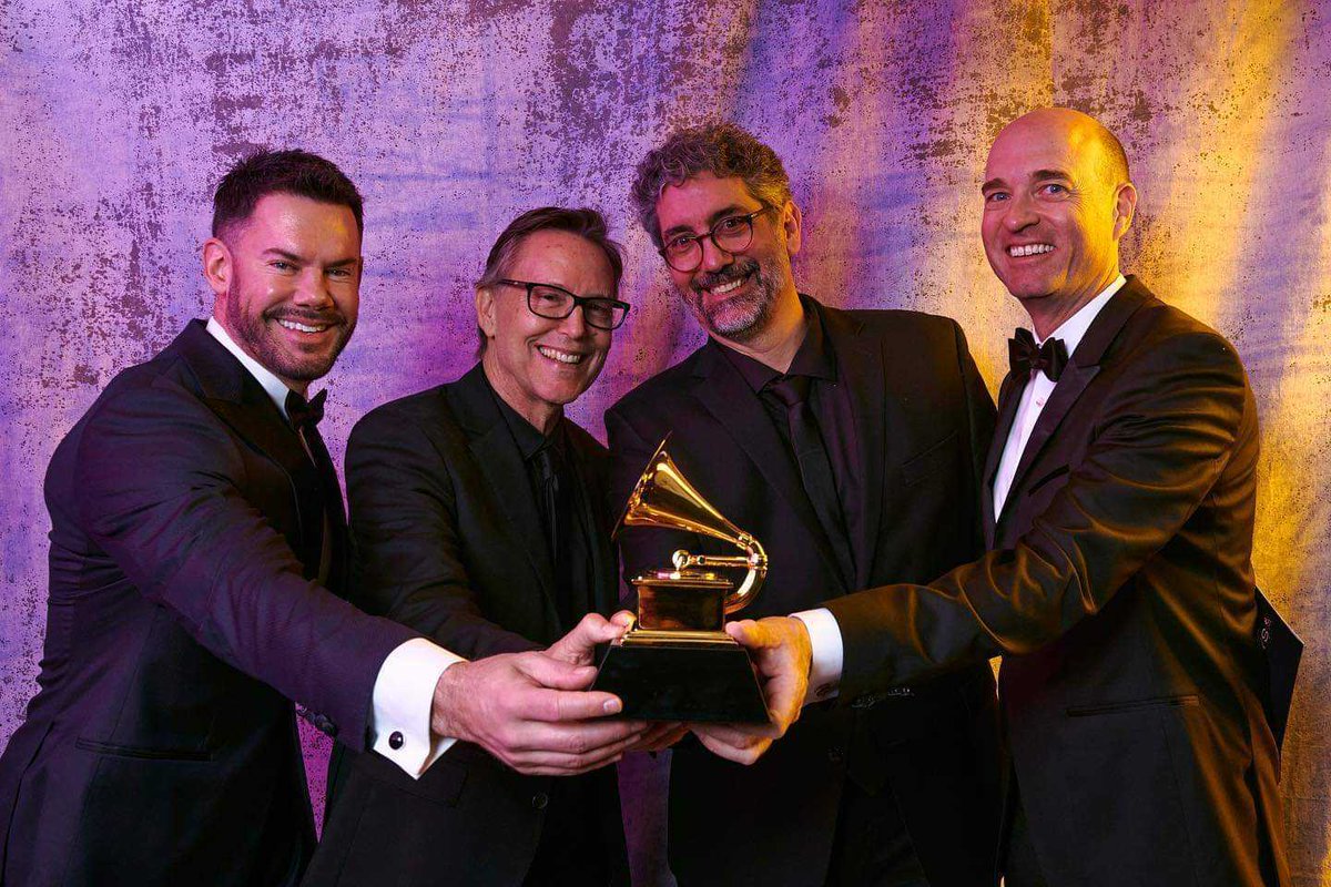 chorleoni's tweet photo. Congratulations to our friends @GrantGershon1 &amp; the @LAMasterChorale for their #GRAMMYs win! 🥳
They, along with @GustavoDudamel, @LAPhil, @pacificchorale, LA Children’s Chorus, National Children's Chorus &amp; soloists won Best Choral Performance for Mahler’s ‘Symphony No. 8’. https://t.co/EHZ7pv0HIa