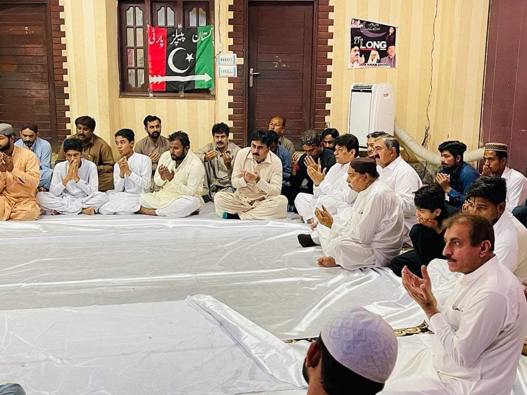 LiaquatShahani_'s tweet photo. #Tribute to #Quaid_e_Awam Shaheed Zulfiqar Ali Bhutto on his #43d death Anniversary. at Shoro House @jamkhanshoro https://t.co/TwGMufMT4T