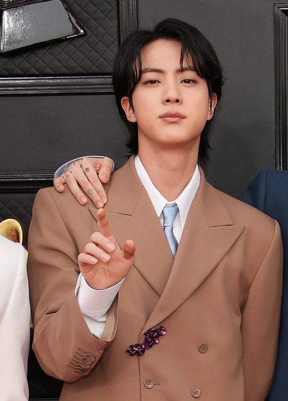 KimOv15's tweet photo. You did amazing our dear WorldWide Handsome 💜🥺
WE ARE PROUD OF YOU JIN
#WeLoveYouJin #ARMYLovesBTS #OurProudBTS https://t.co/E6wfPSVjYu