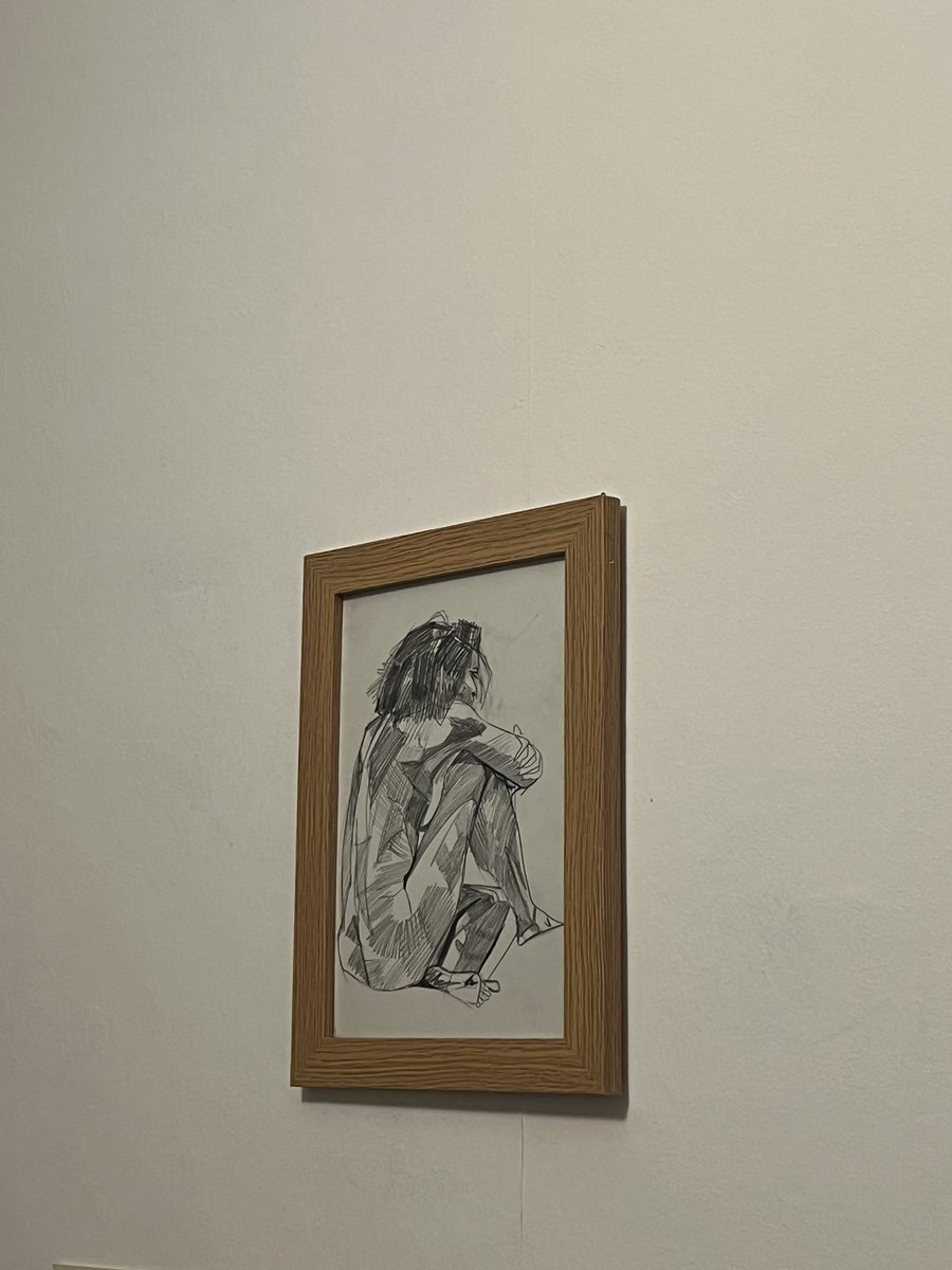 blckflygraphics's tweet photo. Life drawing, framed.

#art #Artist #artistsontwitter #drawing #contemporary #contemporaryart #contemporaryartist #lifedrawing #lifemodel https://t.co/fT7cSZXf71