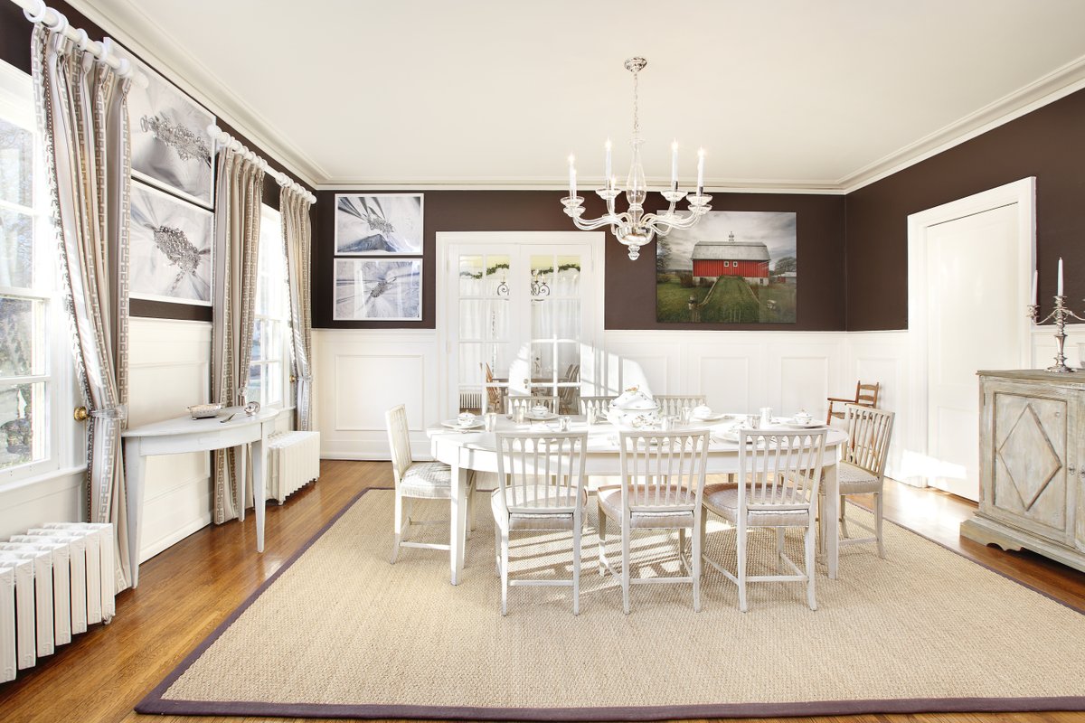 LeeWRobinson's tweet photo. We love a mix between rich &amp; traditional to create a fresh dining room. #PersonalByDesign https://t.co/b8AvTeaMHp