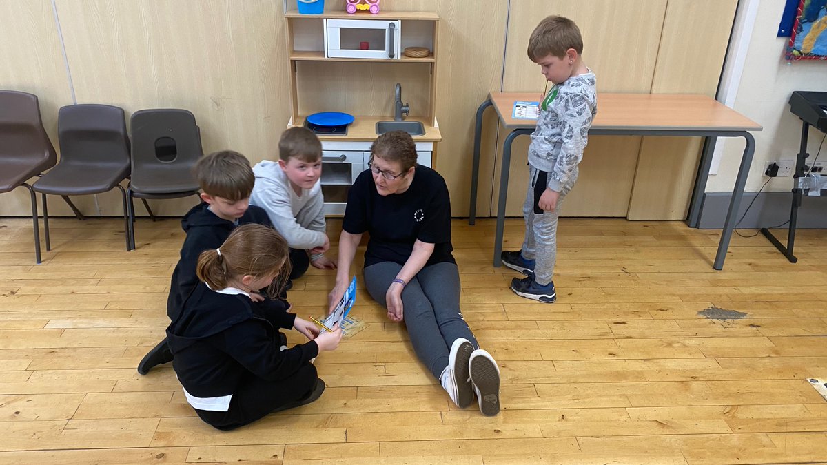 AcademyWalton's tweet photo. What a fabulous start to our STEM week! Year 2 loved our maths workshop with Captain Morgan #WPAmaths https://t.co/redT7zM4tv