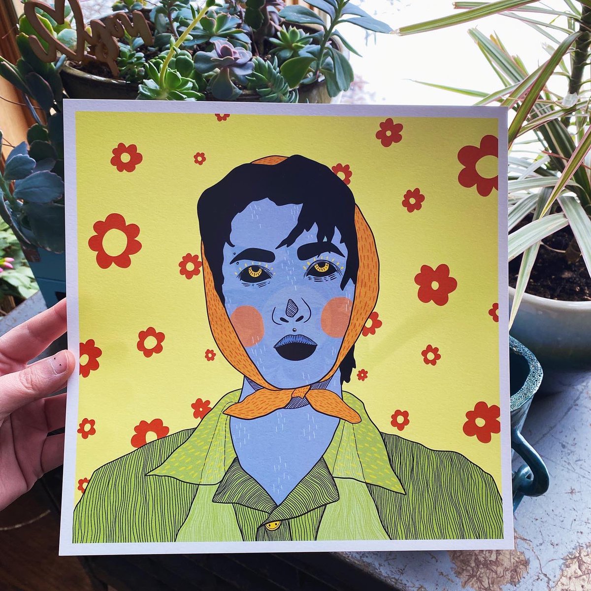 moz_makez's tweet photo. new prints 🌼 shop update coming soon 👀 
( ^ω^ )
#artistsontwitter #digitalart #queerart #queerartists #illustration https://t.co/JBBC4ks6iV