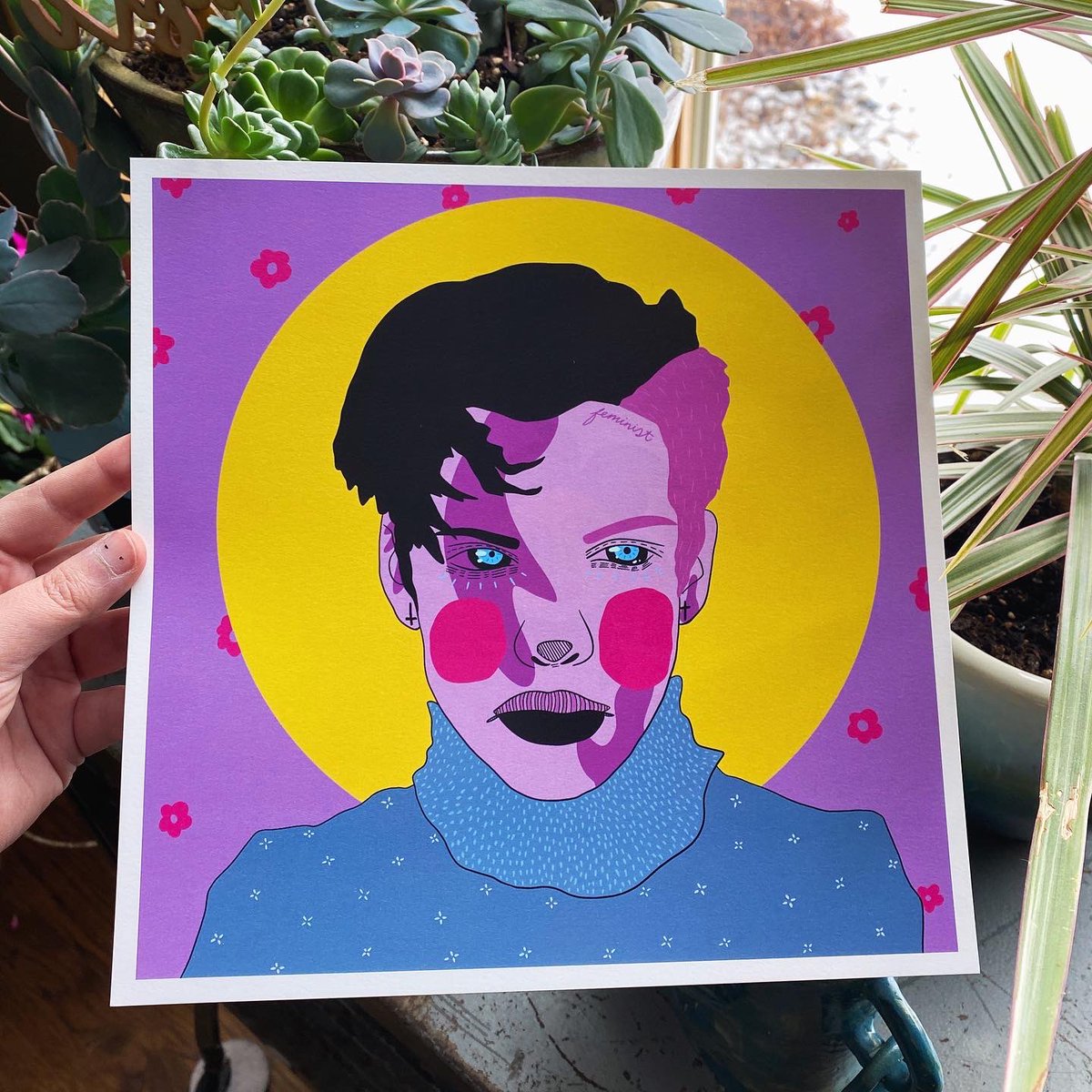 moz_makez's tweet photo. new prints 🌼 shop update coming soon 👀 
( ^ω^ )
#artistsontwitter #digitalart #queerart #queerartists #illustration https://t.co/JBBC4ks6iV
