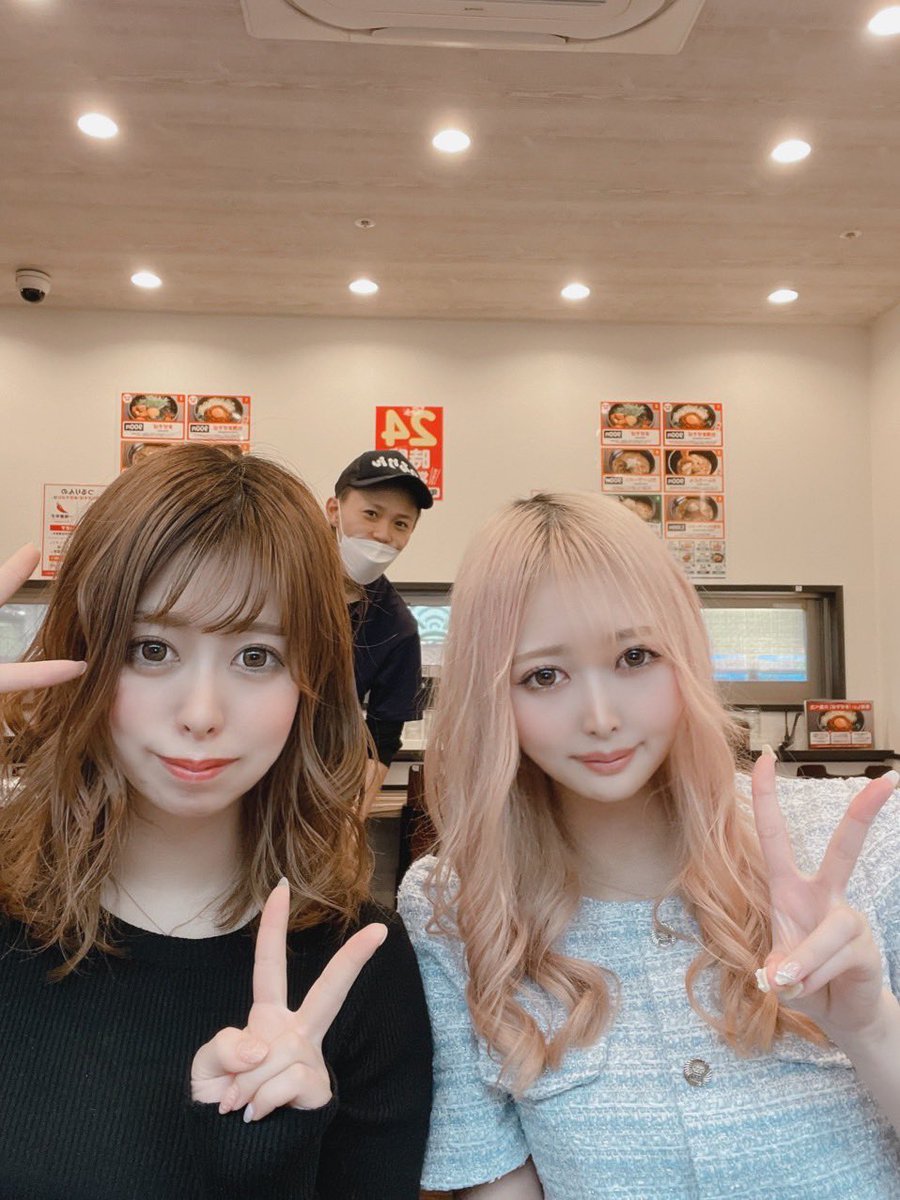 mopiii312's tweet photo. 背後霊草 https://t.co/IA3MQC1yia