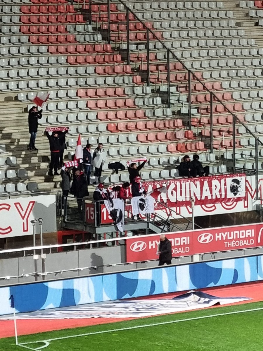 Ultras France tweet media