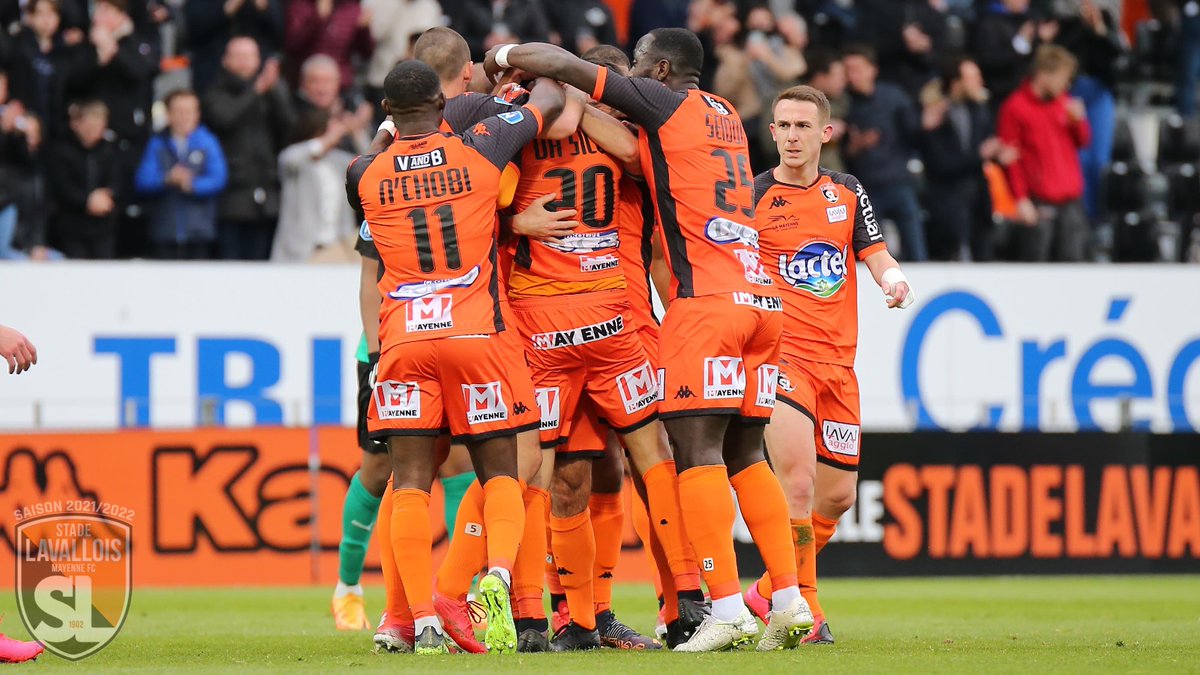stadelavallois's tweet photo. 𝗟𝗔 𝗩𝗜𝗖𝗧𝗢𝗜𝗥𝗘 !! 👊✅
Nos Tango empochent les 3 points au stade Francis Le Basser ! 🟠⚫️
#LAVALCSSA https://t.co/1MnIXXGpHA