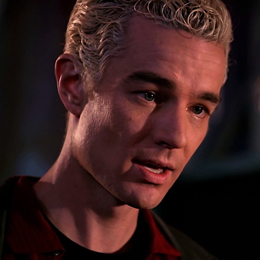 bestofspuffy's tweet photo. the way he looks at her… https://t.co/zuUe1z76bD
