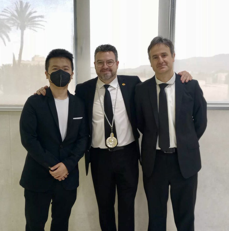SumilleresMurcia (@sumilleresrm) on Twitter photo Ya tenemos nuevo ganador del #XconcursoSumilleres de la Región de Murcia celebrado hoy en el <a href="/cctmurcia/">CCT MURCIA</a>
¡Enhorabuena Javier Zapata Marquina!
Y le acompañará en el campeonato nacional Gabriel Sánchez como segundo clasificado Ya tenemos nuevo ganador del #XconcursoSumilleres de la Región de Murcia celebrado hoy en el <a href="/cctmurcia/">CCT MURCIA</a>
¡Enhorabuena Javier Zapata Marquina!
Y le acompañará en el campeonato nacional Gabriel Sánchez como segundo clasificado