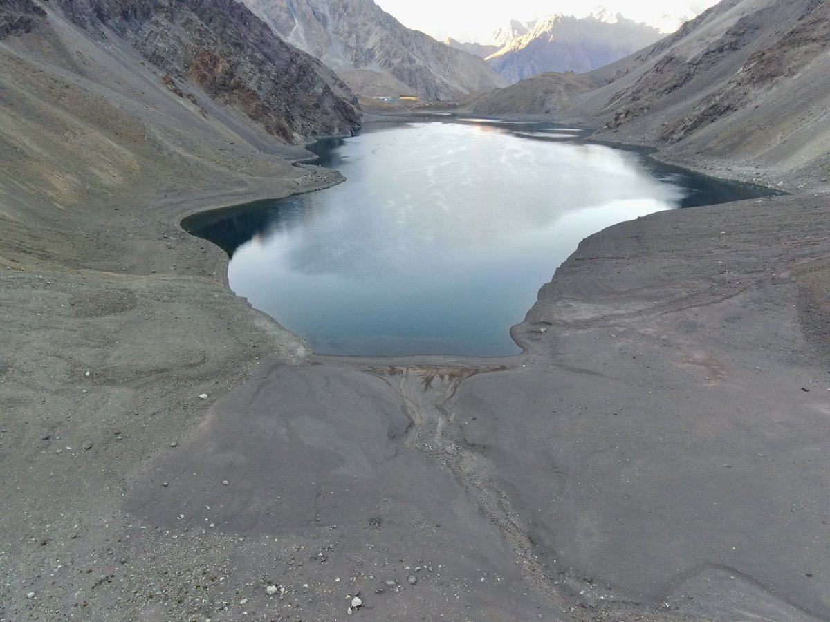 Lamentable sequía de la quebrada de la Laguna del Portillo deja de abastecer de aguas superficiales a la Laguna del Inca
<a href="/losandeshoytwit/">Los Andes Hoy</a>