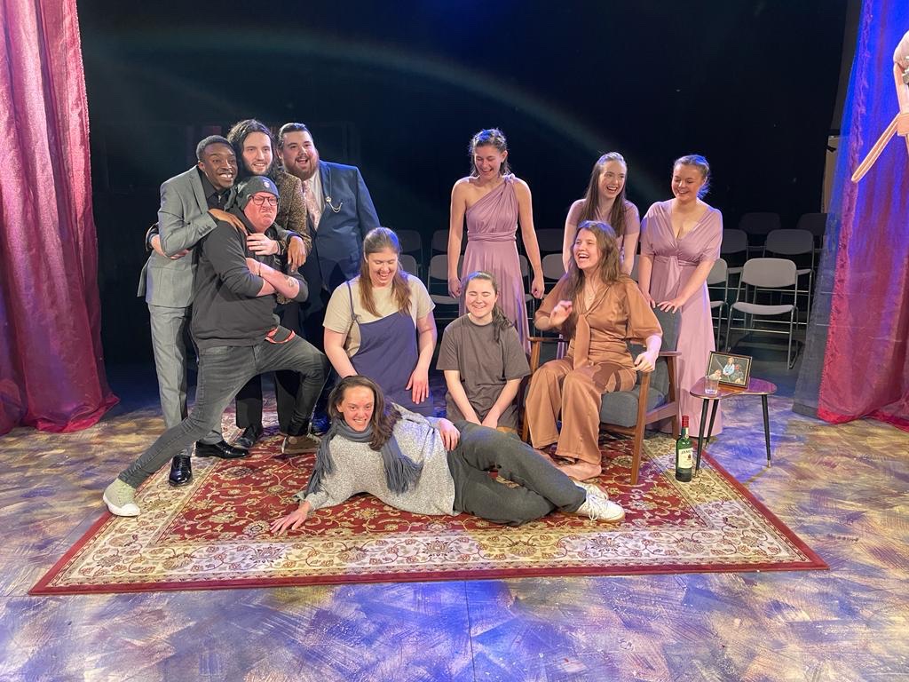 Ever the consummate professional. Here’s me with the company of Medea, second year performance students at @StaffsUni. #director #tragedy