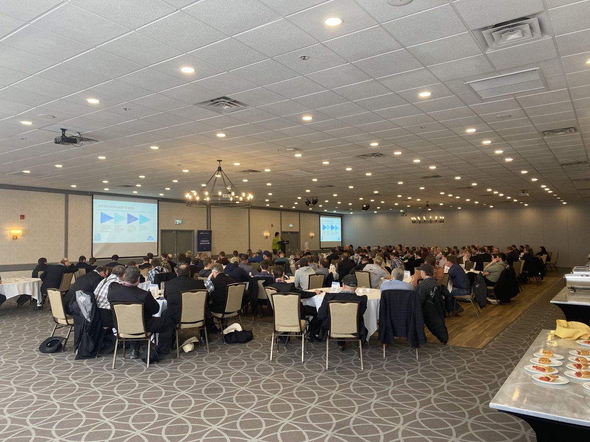 ⁦<a href="/AlbertaMilk/">Alberta Milk</a>⁩ ⁦<a href="/dfc_plc/">DFC / PLC</a>⁩ ⁦<a href="/PLampronDFC/">Pierre Lampron</a>⁩ ⁦<a href="/FCCagriculture/">Farm Credit Canada</a>⁩ thanks to Farm Credit for sponsoring lunch , Ab milk General manager Freda Molenkamp Oudman-doing the industry update , great having the industry partners joining the meeting