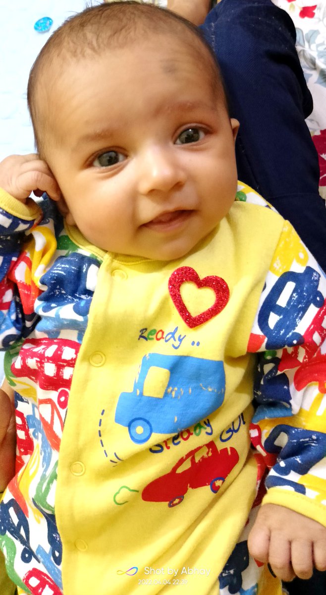 manuj_mantavya's tweet photo. I am celebrating the day with my mumma, chachu ji, bua ji, dadi ji, baba ji and badi dadi ji, as i completed 2 months on the planet earth, today. 💐🥳
Pita shri joined me virtually. 😅
#Atharwa #Prathmesh
#2ndmonthbirthday  #Happiness
#Lifeline #love #peace #prosperity 
✨✨
❤️❤️ https://t.co/0NIm3oZAMC