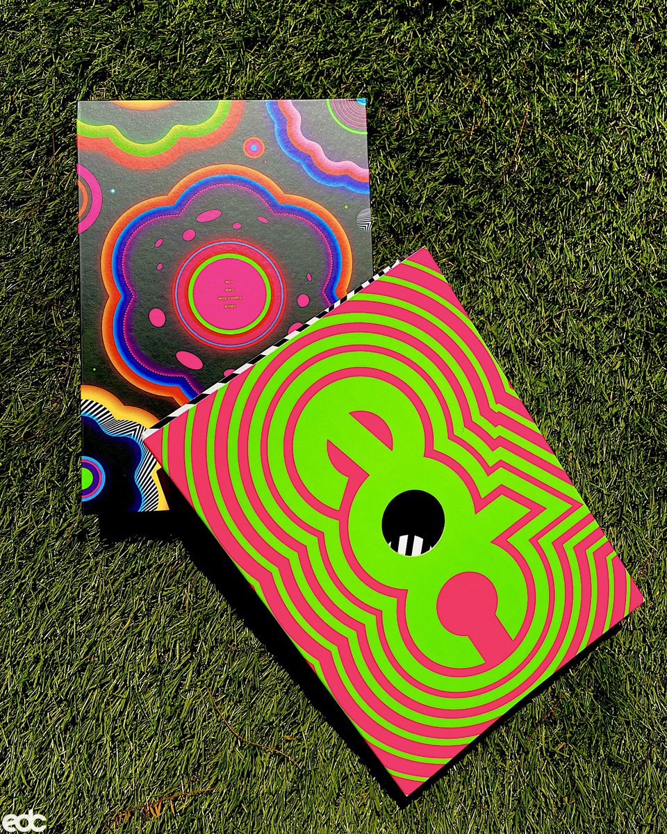 EDC_LasVegas's tweet image. It's all happening!🌼 Your #EDCLV2022 boxes begin shipping out TODAY, Headliners!📬✨

The LAST DAY to order tickets and have them shipped to your home is TUESDAY, 05/10!⚡️ → insom.co/EDCLV2022