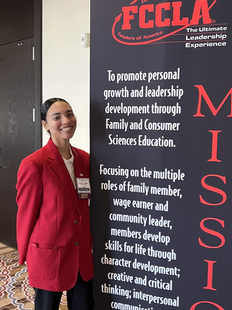 HeightsFACS's tweet photo. 2022 @KSFCCLA STAR event competition is complete. Now we wait for awards ceremony tomorrow! So proud of these young women and their efforts this year! Chapter Service-De’Azia, Zhane’, Becca and Teach &amp; Train-Taylin #HeightsFCCLA https://t.co/WHUU8xpZn1
