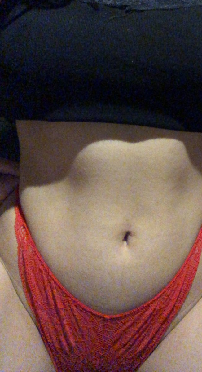 FannyLerois's tweet photo. je suis chaude comme jamais ! qui est dispo ? 🤤 https://t.co/vdBhlInk6R