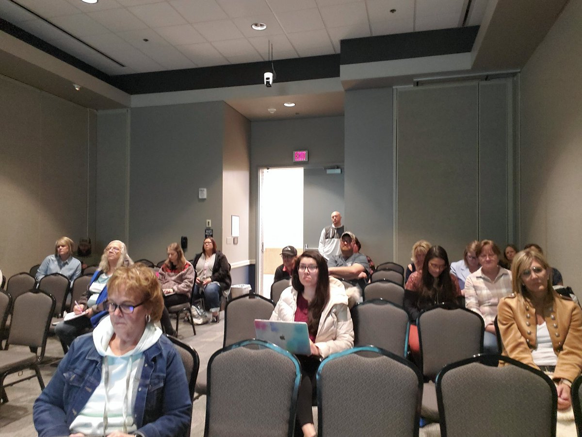 MrGhormley's tweet photo. Learning about Goosechase and getting ready to present at #TIE22! Super excited to share @Screencastify! https://t.co/WZSP8QFDtG