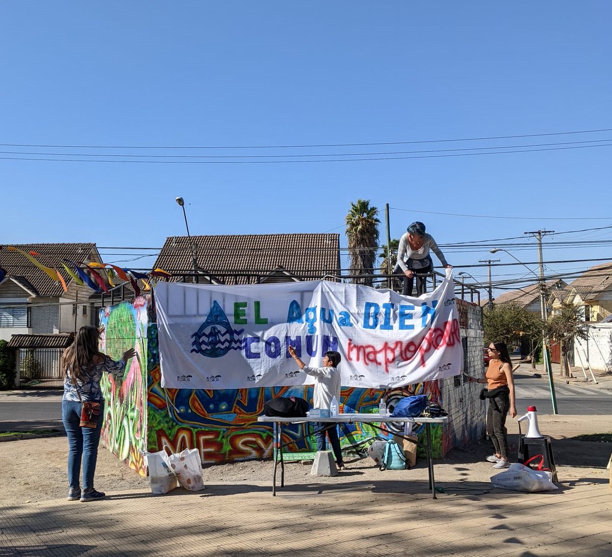 Movimiento Socioambiental Comunitario (@mosacatchile) on Twitter photo así fue salimos al espacio publico para conversar e informar sobre DATOS y EXTRACTIVISMO Ia tarde del sábado junto a <a href="/patana/">Paty Peña</a> <a href="/s_lehuede/">Sebastián Lehuedé</a> <a href="/ramirezpam/">Pamela Ramírez del 38%</a> así fue salimos al espacio publico para conversar e informar sobre DATOS y EXTRACTIVISMO Ia tarde del sábado junto a <a href="/patana/">Paty Peña</a> <a href="/s_lehuede/">Sebastián Lehuedé</a> <a href="/ramirezpam/">Pamela Ramírez del 38%</a>