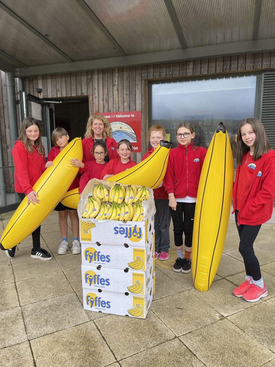 Banana delivery day #1 thanks to everyone who nominated schools for our free fruit for schools campaign 🍌😉🍌👏🏼🍌👏🏼🍌