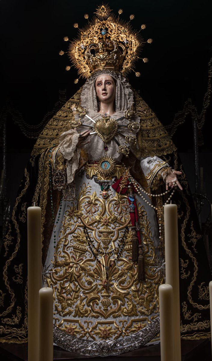 HdadyPaciencia's tweet photo. 𝐎𝐅𝐈𝐂𝐈𝐀𝐋 | María Santísima de Dolores y Esperanza ya se encuentra en su trono procesional para la próxima Estación de Penitencia en la S.I.C.B.

📸- @LMFotosCofrades 

#YoSoydeHumildadyPaciencia
#CofradiasMLG https://t.co/9ePFINnXxQ