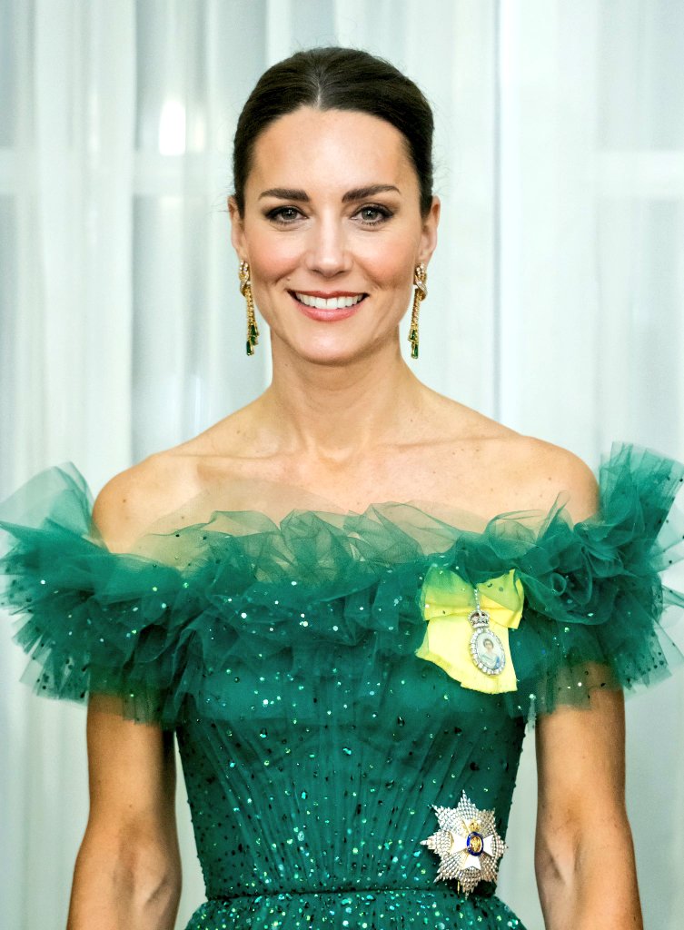 WalesRoyals's tweet photo. Catherine 💚👑
#DuchessofCambridge https://t.co/dOyCxSlvaj