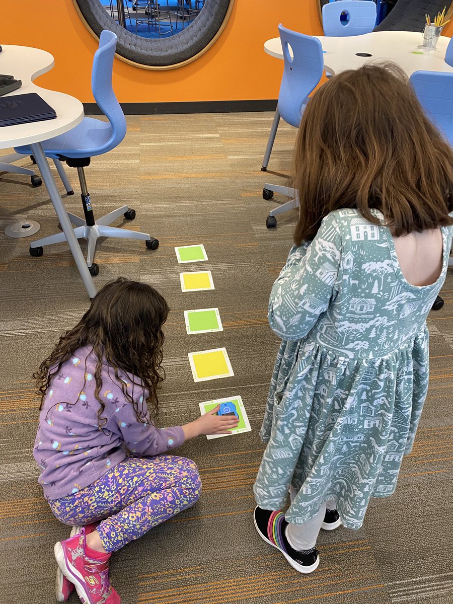 Our new <a href="/SpheroEdu/">Sphero Education</a> Indi robots arrived just in time for #NationalRoboticsWeek 🤖 Thank you SO much to our <a href="/D39EdFoundation/">D39 Ed Foundation</a> for awarding us our Gripp Grant! #centralfoxes