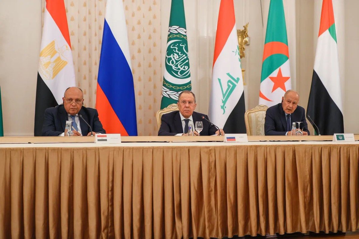 💬 С.В. #Лавров: Киевским представителям стало понятно, что в #НАТО невозможно получить гарантии безопасности и о вступлении в альянс следует забыть.

🔗 is.gd/iFbezF