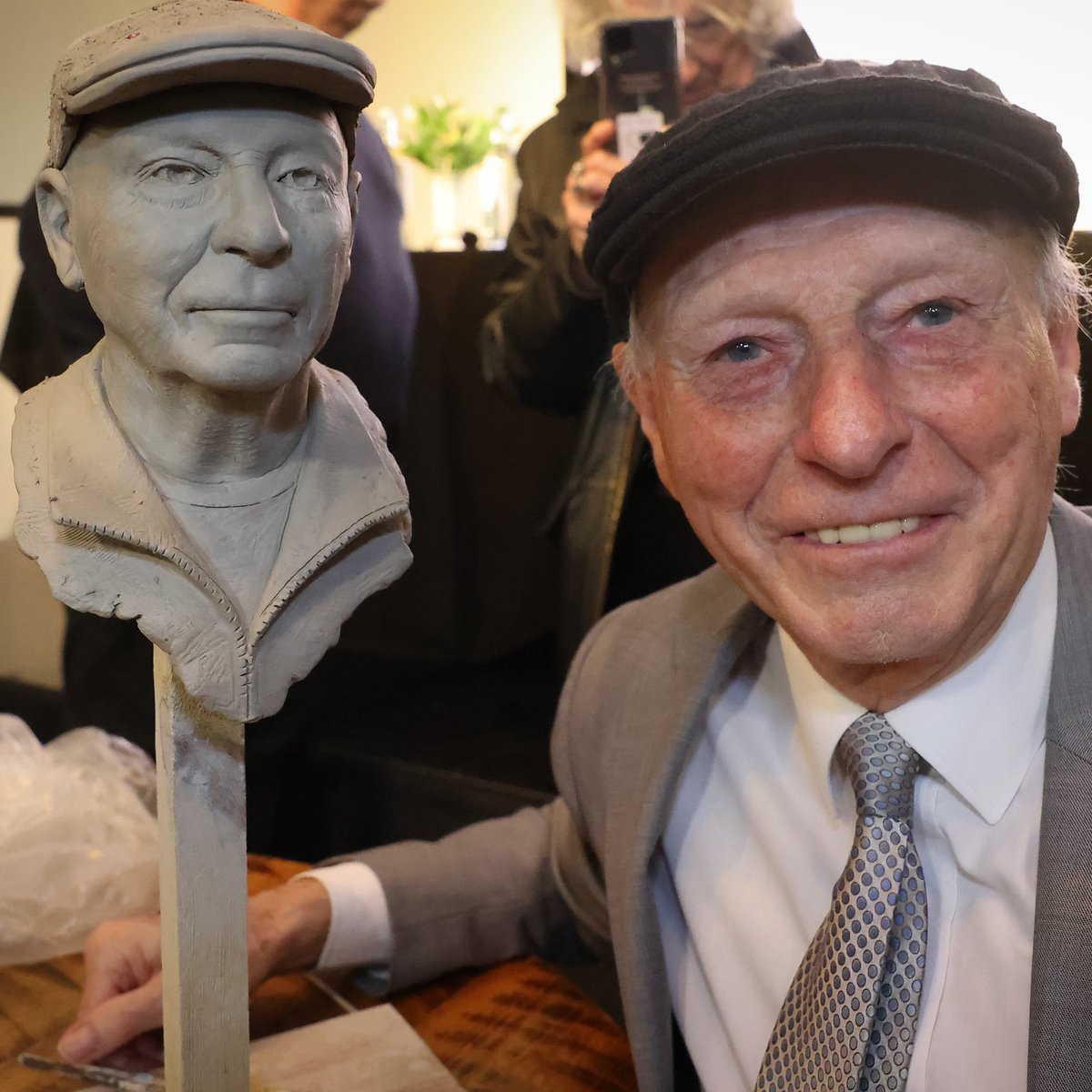 OfficialPVFC's tweet photo. 👏 | The first look at the head of the John Rudge Statue was unveiled this evening, and safe to say John was very pleased!

This is the first exciting step in the statue creation process, with the small version of the head on display this evening 🤩

#PVFC | @ValeSupporters https://t.co/NzNEtfVJXY