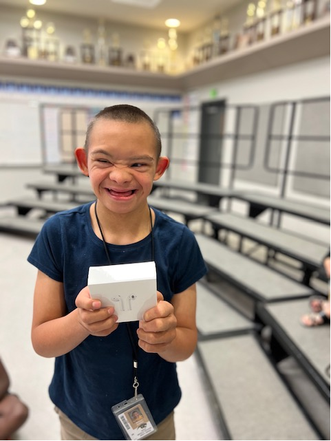 Navo_DISD's tweet photo. Congratulations to our Positive Panther for the 3rd 9 weeks, 6th grader Willie Saettler! Willie won a pretty awesome pair of Apple airpods! Way to go Wille! #PositivePanthers #PantherProud @dentonisd @DrBethKelly1 @TGoodman_DISD @jsruss68 @AEB_MEd_x2 @MsHarrisELAR https://t.co/xRJPbV6EGI