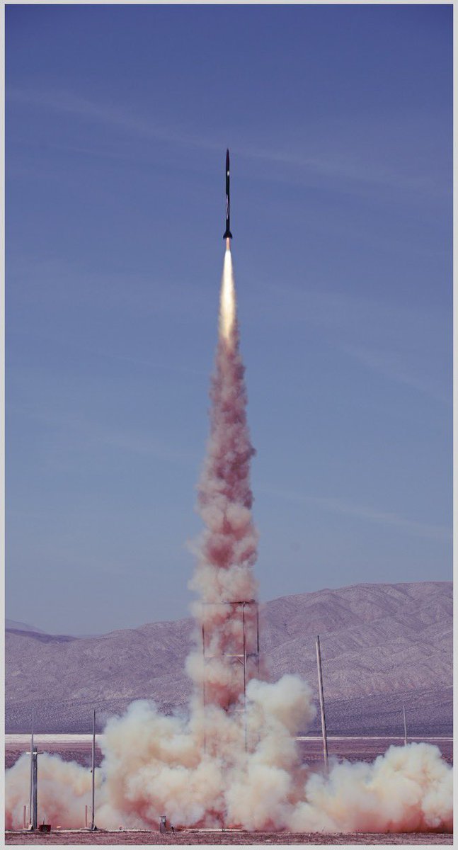 CamBamJamFam's tweet photo. Wow, I can’t believe this weekend happened the way it did. After persevering through scrubs & hardware failures & so much adversity, our amazing team came together and flew an incredibly complex rocket to Mach 2 and 33,000’. I am so incredibly proud. #ObsidianLaunch @CU_SRL 1/n https://t.co/48uYsZALvq
